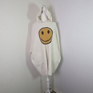 Comfyluxe Oversized Hooded Sherpa Pullover  Cream Smiley Face Cozy Fleece Hoodie